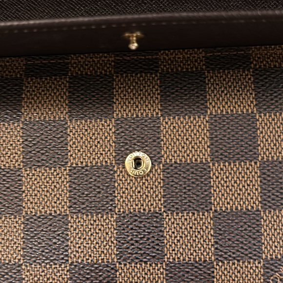 Louis Vuitton wallet - Picture 7 of 8
